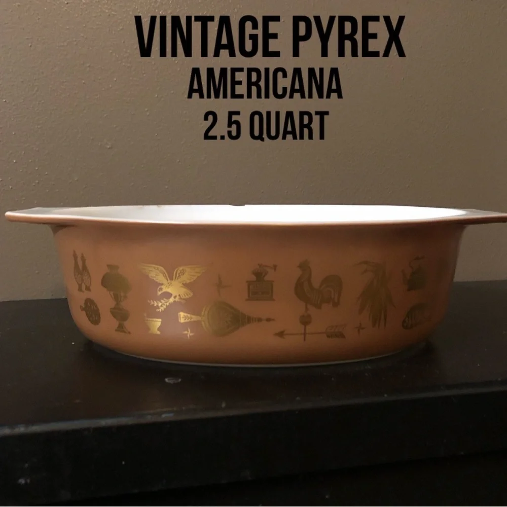 1960’s Vintage Pyrex-Americana Print in Brown/Gold-2.5 Quart Oval-No Lid - Picture 3 of 17